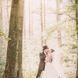 Hochzeitsshooting im Wald